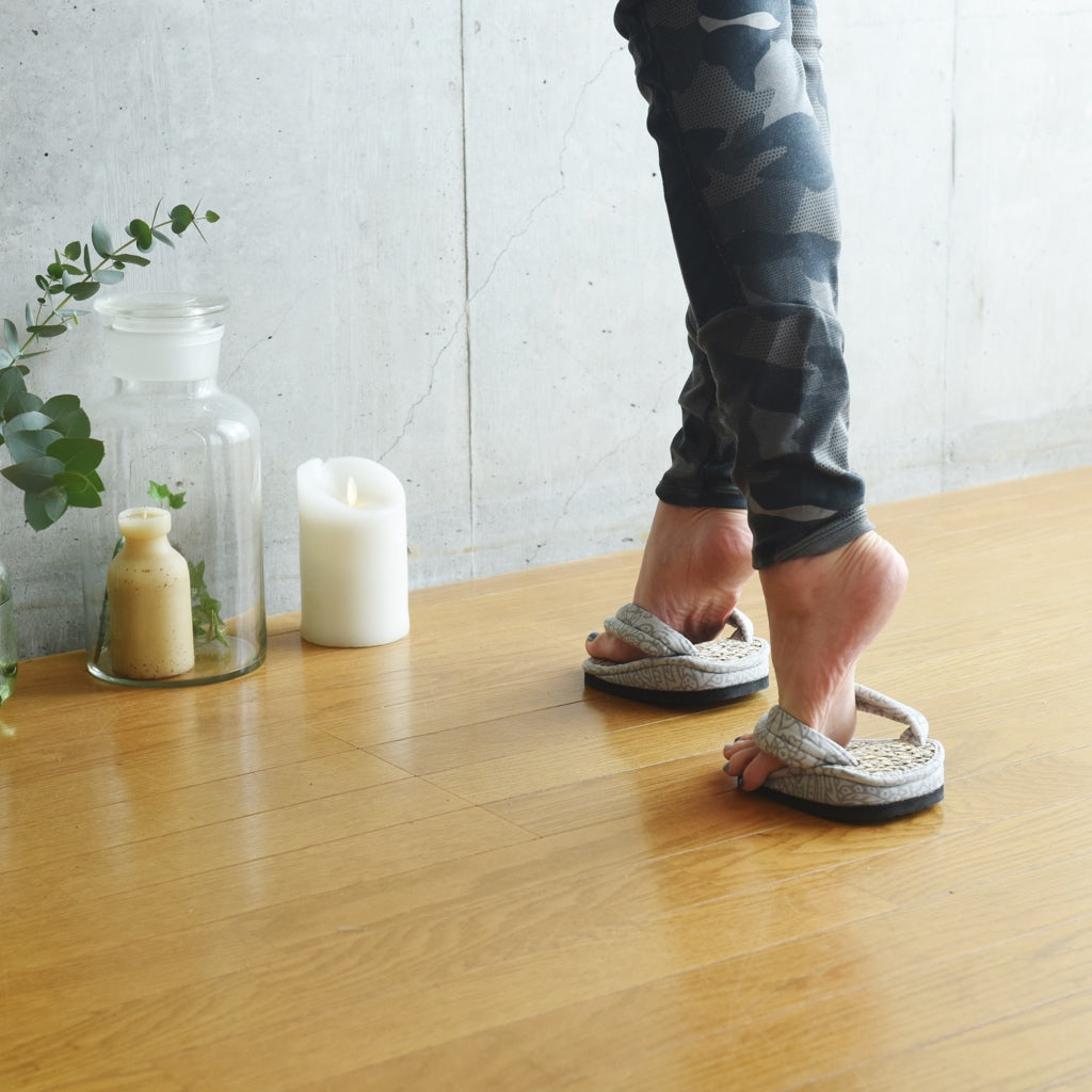 【若干名募集】40代からはじめる究極のお家足トレケアセット(ストレッチバンド&アフターヒール)