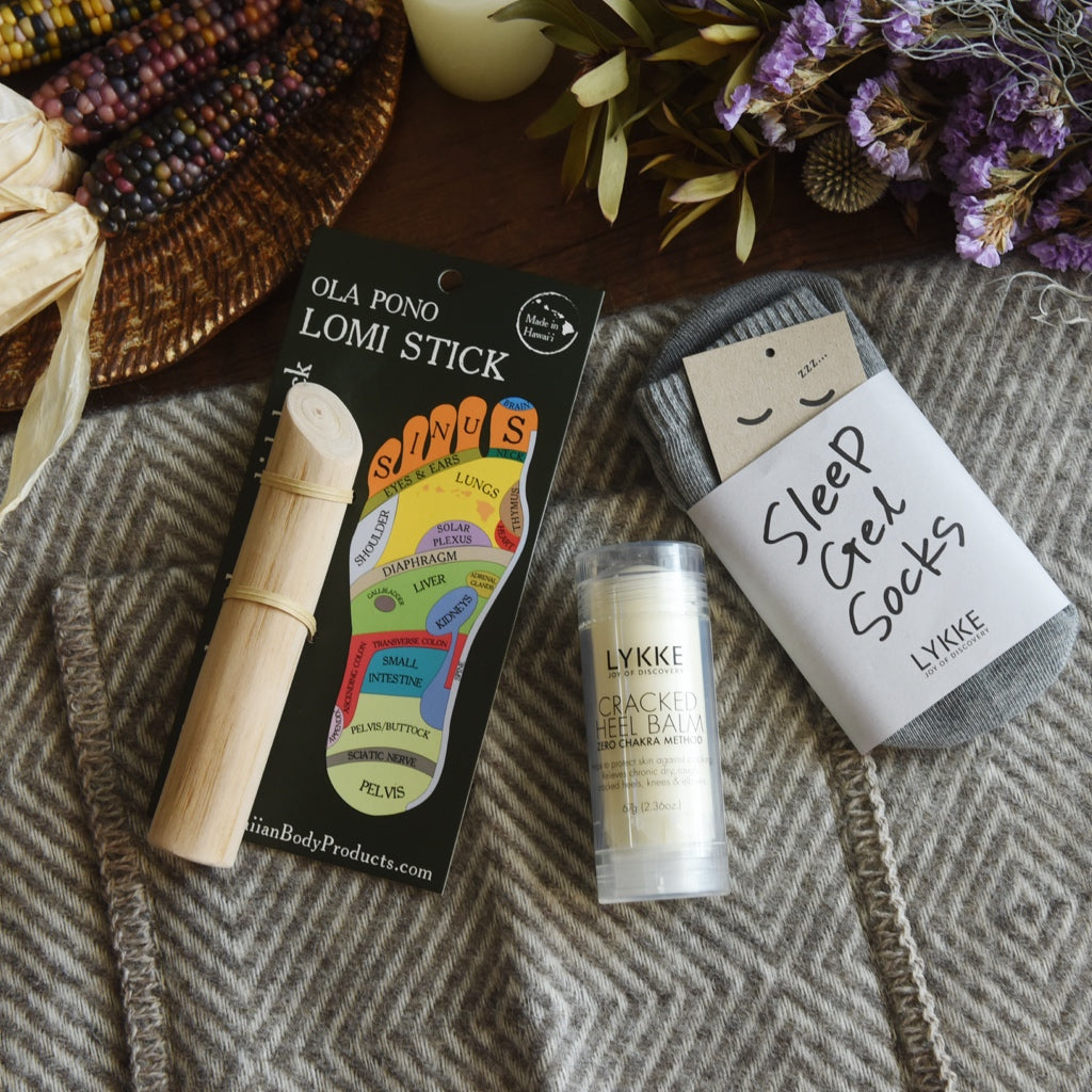 足ケア三種の神器!お家で足ケアを楽しむお手入れセット(ロミスティック/ジェルソックス/ラージサイズバーム)